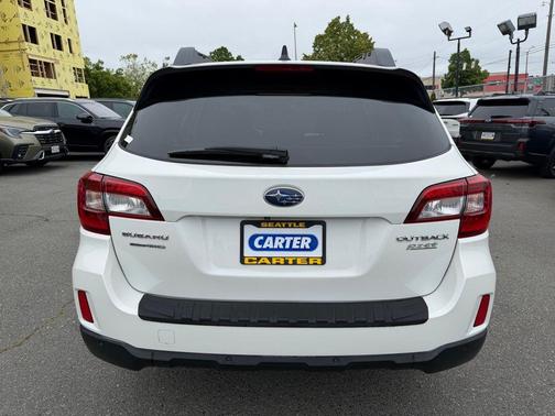 White 2017 Subaru Outback 2.5i Limited