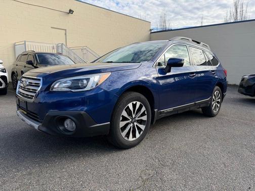 Lapis Blue Pearl 2017 Subaru Outback 2.5i Limited