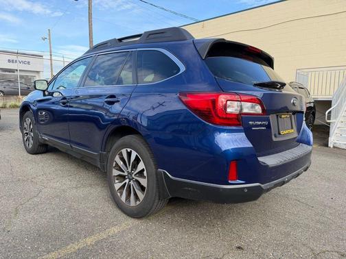 Lapis Blue Pearl 2017 Subaru Outback 2.5i Limited