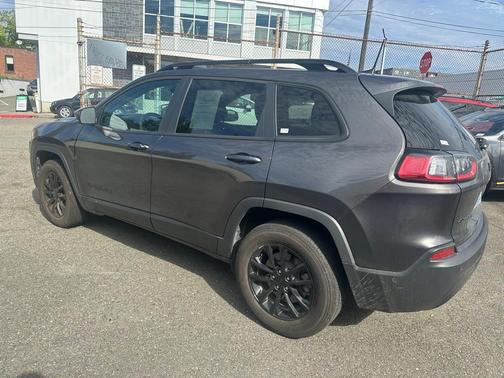 2023 Jeep Cherokee Altitude Lux