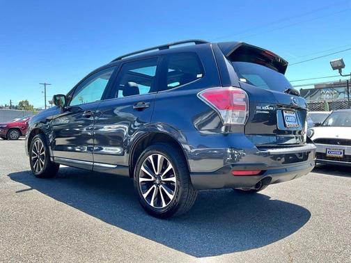 Dark Gray Metallic 2018 Subaru Forester 2.0XT Touring