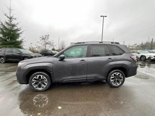 Magnetite Gray Metallic 2026 Subaru Forester Premium
