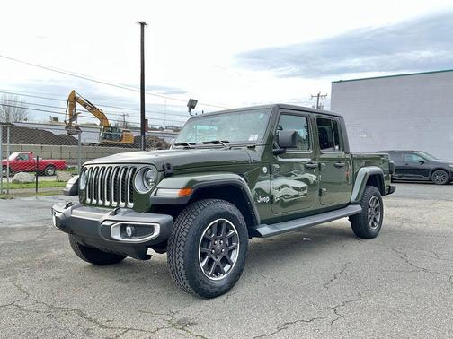 2023 Jeep Gladiator Overland