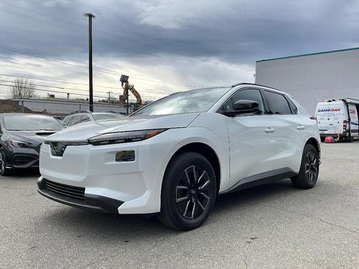 Pearl 2026 Subaru Solterra Premium