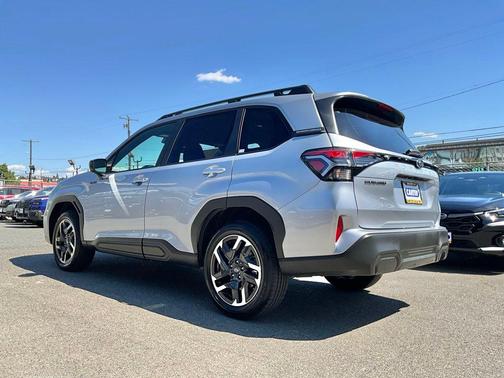Ice Silver Metallic 2025 Subaru Forester Hybrid
