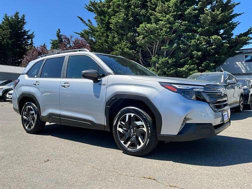 Ice Silver Metallic 2025 Subaru Forester Hybrid