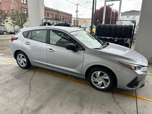 Ice Silver Metallic 2024 Subaru Impreza Base
