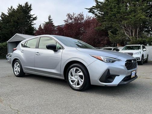 Ice Silver Metallic 2024 Subaru Impreza Base