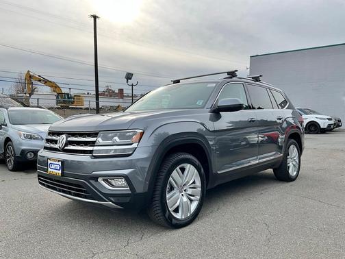 2018 Volkswagen Atlas 3.6L SEL Premium