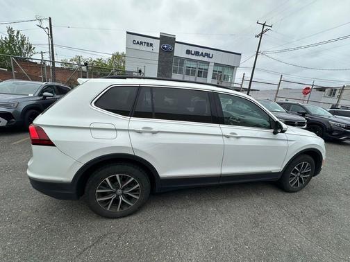 Pure White 2018 Volkswagen Tiguan 2.0T SE