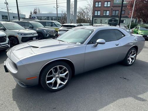 2015 Dodge Challenger SXT