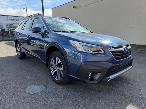 Abyss Blue Pearl 2022 Subaru Outback Limited