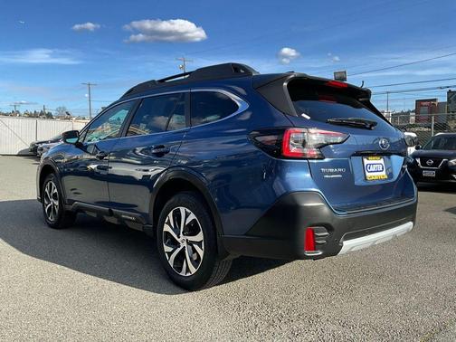 Abyss Blue Pearl 2022 Subaru Outback Limited