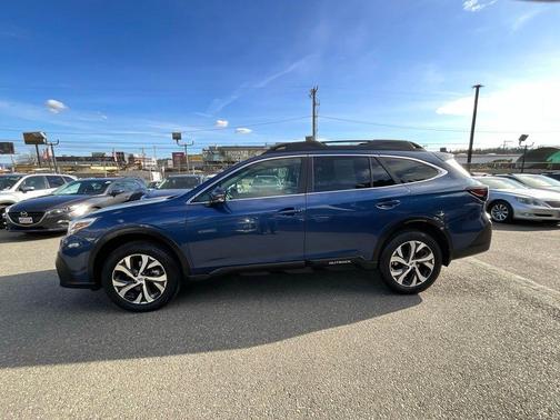 Abyss Blue Pearl 2022 Subaru Outback Limited
