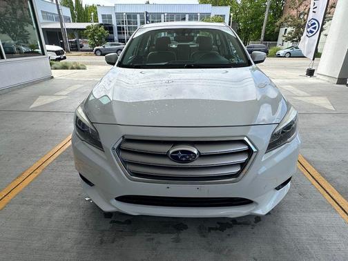 White 2017 Subaru Legacy 2.5i Limited