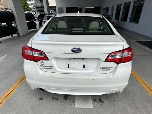 White 2017 Subaru Legacy 2.5i Limited