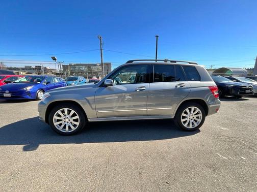 Palladium Silver Metallic 2011 Mercedes-Benz GLK-Class GLK 350 4MATIC