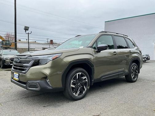 Autumn Green Metallic 2026 Subaru Forester Limited
