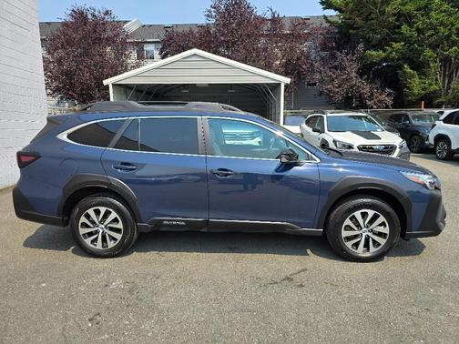 Cosmic Blue Pearl 2024 Subaru Outback Premium