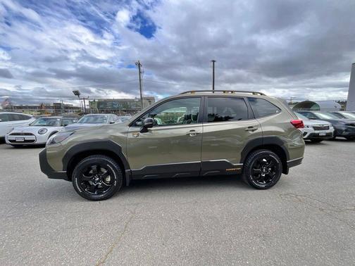 Autumn Green Metallic 2025 Subaru Forester Wilderness