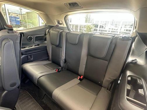 Autumn Green Metallic 2023 Subaru Ascent Onyx Edition Limited