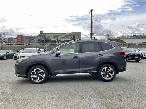 2023 Subaru Forester Touring
