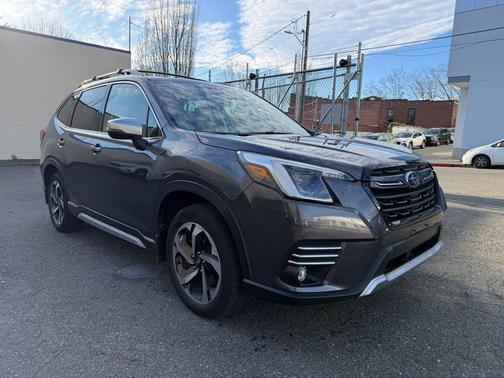 2023 Subaru Forester Touring
