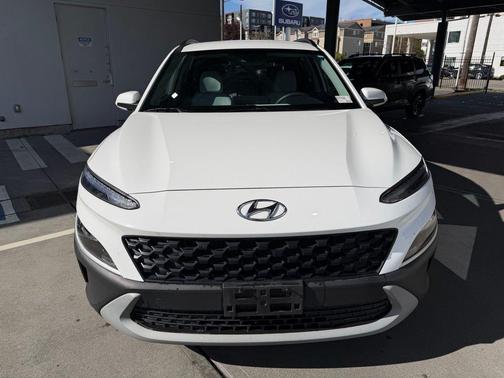 Lunar White 2023 Hyundai KONA SEL