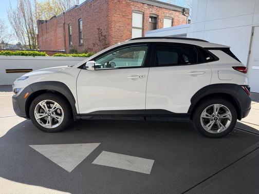 Lunar White 2023 Hyundai KONA SEL