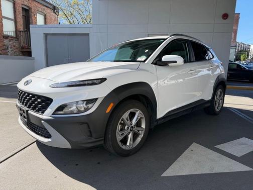 Lunar White 2023 Hyundai KONA SEL