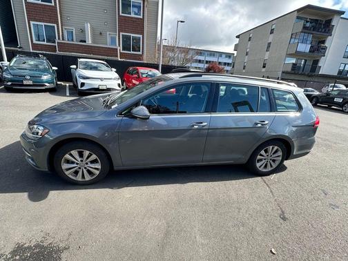 2019 Volkswagen Golf SportWagen 1.8T S