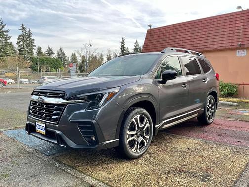 Magnetite Gray Metallic 2026 Subaru Ascent Limited