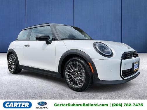 White Metallic 2025 MINI Hardtop SIGNATURE PLUS