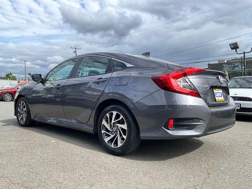 Modern Steel Metallic 2018 Honda Civic EX