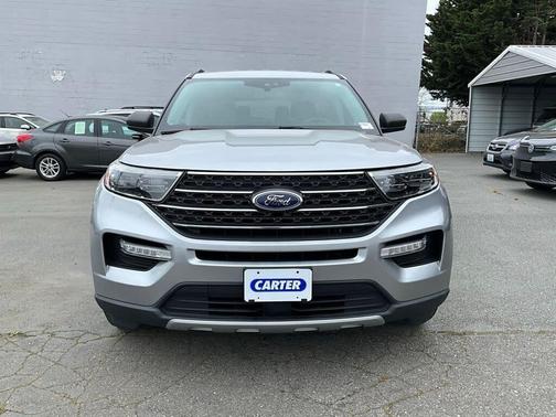 Iconic Silver Metallic 2022 Ford Explorer XLT