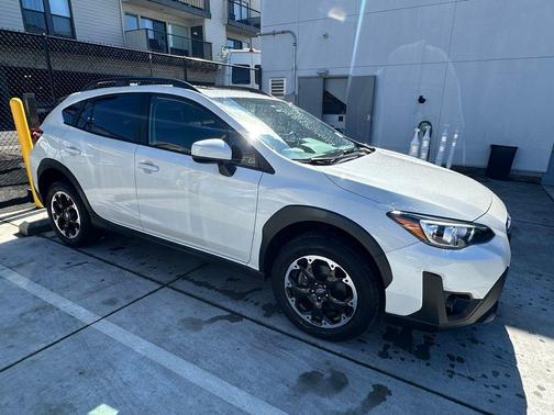 Crystal White Pearl 2021 Subaru Crosstrek Premium