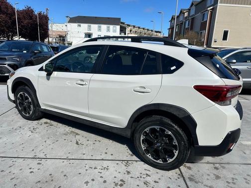 Crystal White Pearl 2021 Subaru Crosstrek Premium