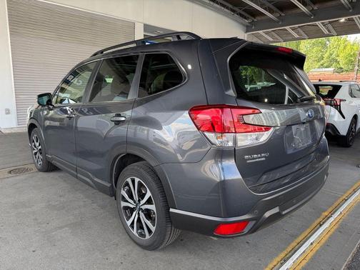 Magnetite Gray Metallic 2023 Subaru Forester Limited