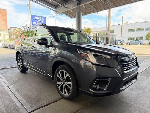 Magnetite Gray Metallic 2023 Subaru Forester Limited