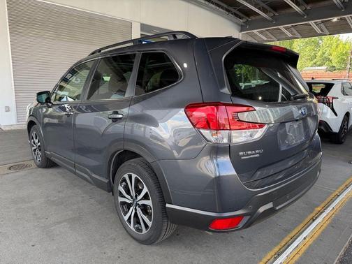 Magnetite Gray Metallic 2023 Subaru Forester Limited
