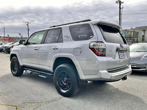 Classic Silver Metallic 2021 Toyota 4Runner TRD Off Road Premium
