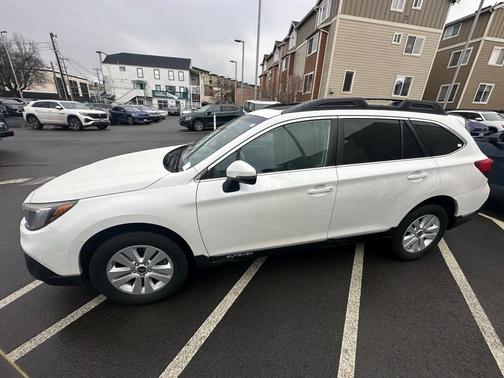 2018 Subaru Outback 2.5i Premium