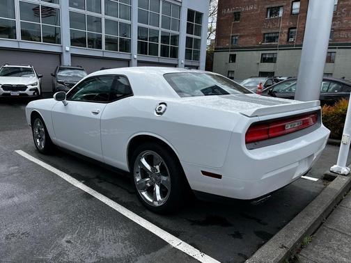 2012 Dodge Challenger SXT
