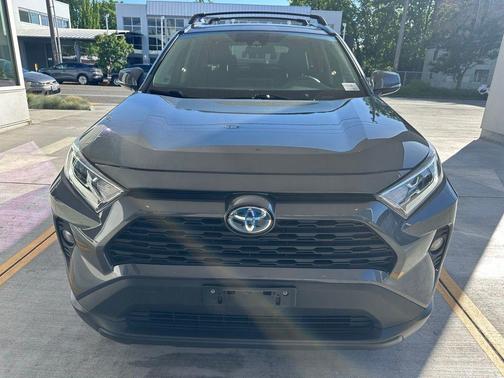 Magnetic Gray Metallic 2020 Toyota RAV4 Hybrid XLE