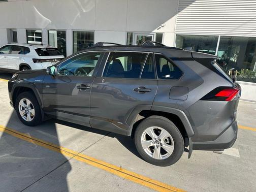 Magnetic Gray Metallic 2020 Toyota RAV4 Hybrid XLE
