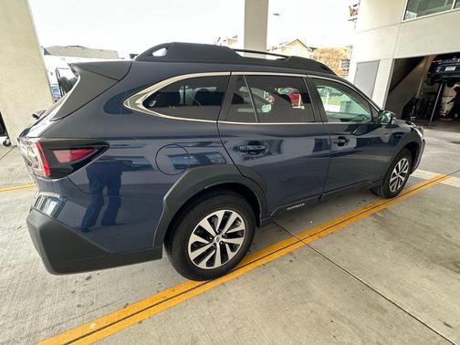 Cosmic Blue Pearl 2023 Subaru Outback Premium