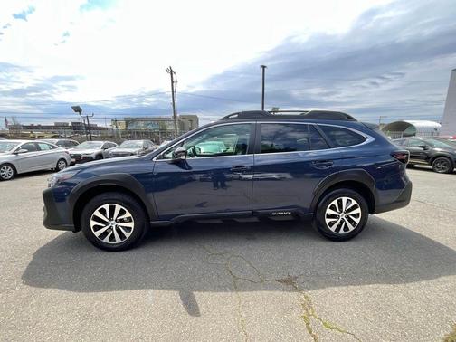 Cosmic Blue Pearl 2023 Subaru Outback Premium