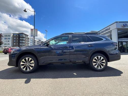 2025 Subaru Outback Limited XT