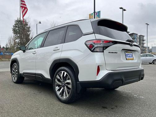 Crystal White Pearl 2025 Subaru Forester Touring