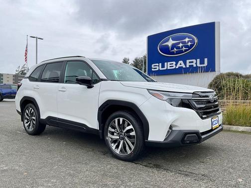 Crystal White Pearl 2025 Subaru Forester Touring